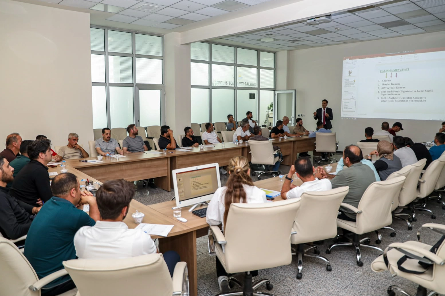 Belediye çalışanlarına iş güvenliği eğitimi 