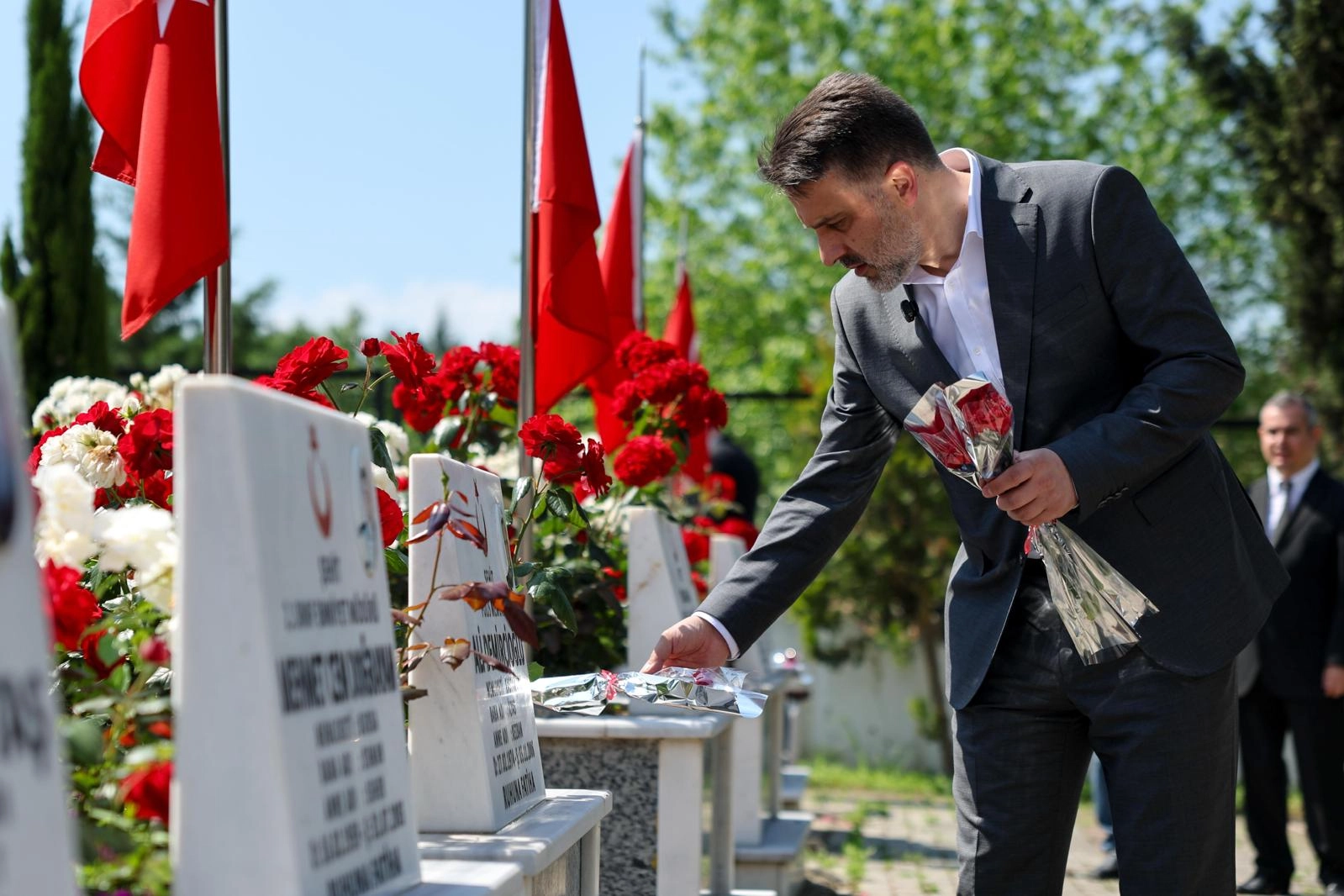 Şahin Biba: “Üzülme! Allah bizimle beraberdir” 