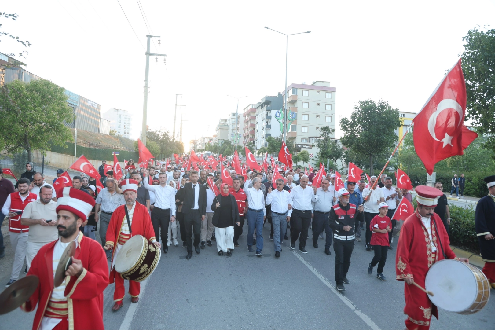 Kocaeli Çayırova 15 Temmuz’da tek yürek oldu 