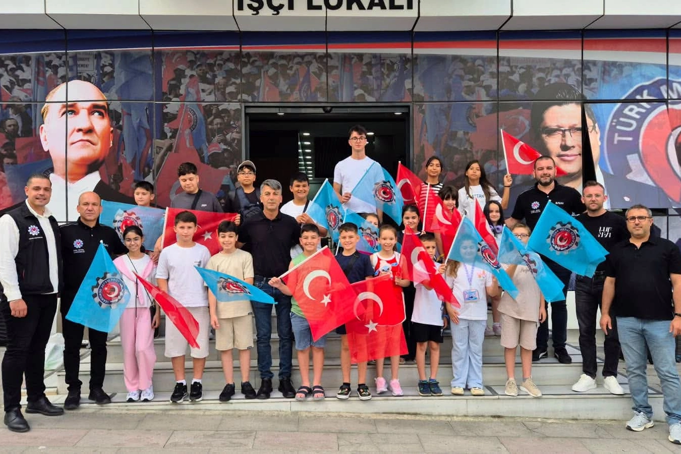 Metal çocukları Ankara yolunda 