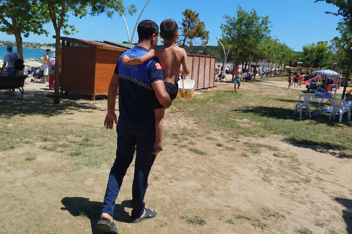 Kocaeli Kandıra sahillerinde kaybolan çocuklar teslim edildi 