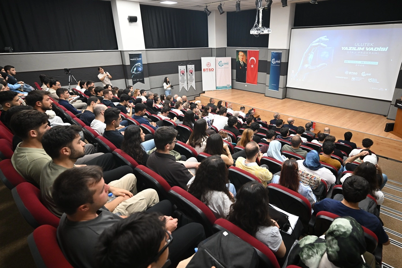 ULUTEK Yazılım Vadisi ile üniversite ve iş dünyası arasında güçlü köprü 