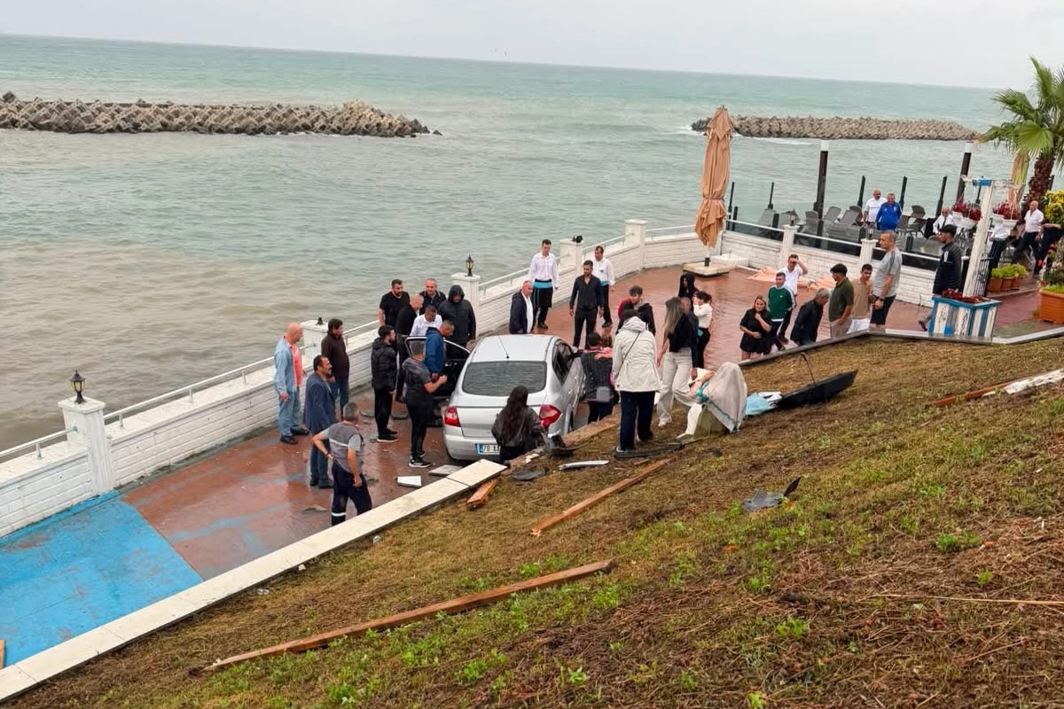 Düzce Akçakoca'da korkutan kaza 