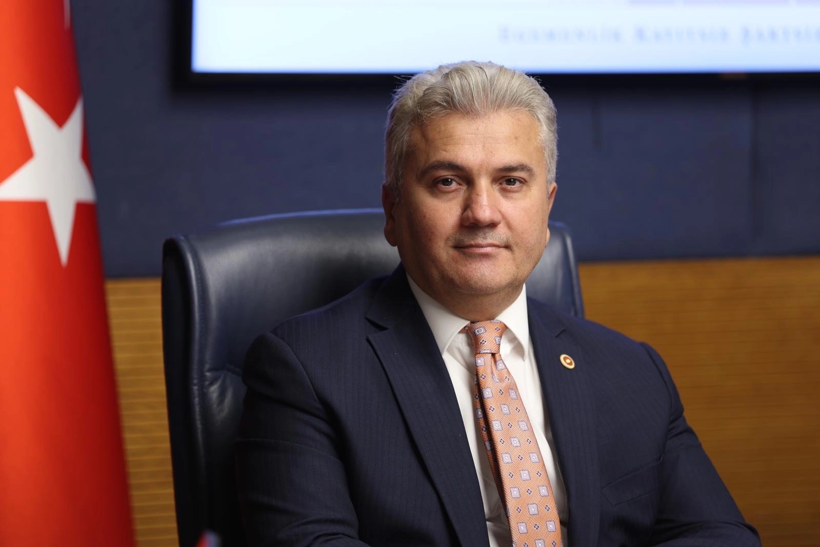 Milletvekili Mustafa Canbey gençleri Balıkesir’e çağırdı 