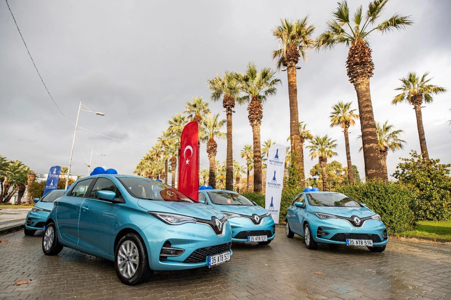 İzmir’in elektrikli araç filosuyla 25 milyon lira tasarruf 
