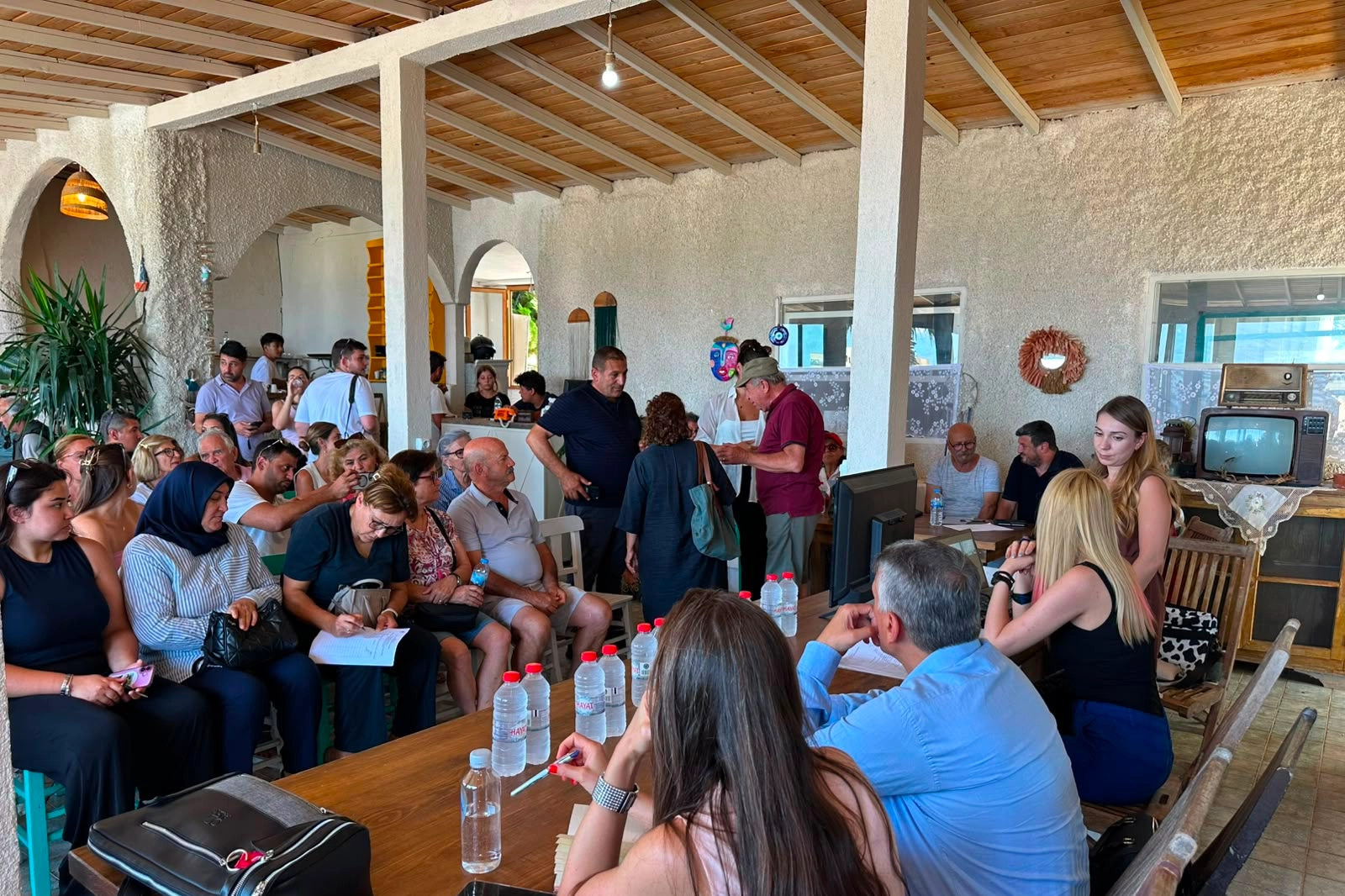 Castello Fontana'ya Çeşme halkından destek 
