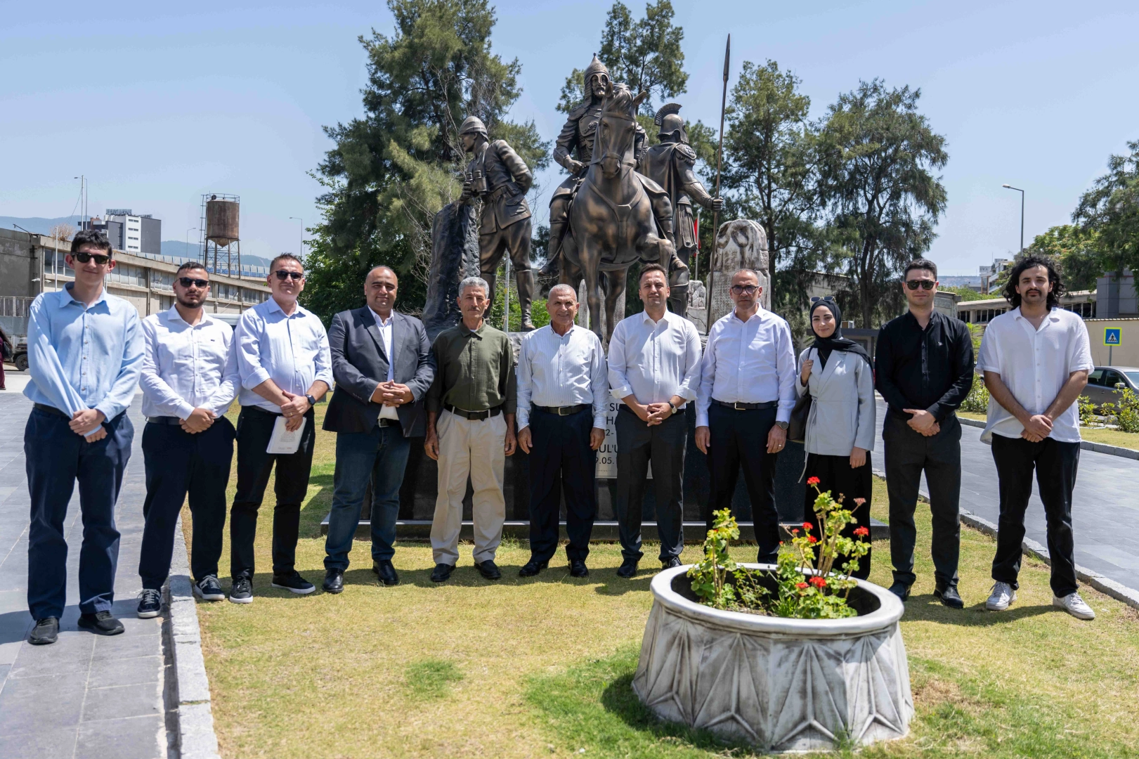 Bornova’dan Filistin’e gönül köprüsü 