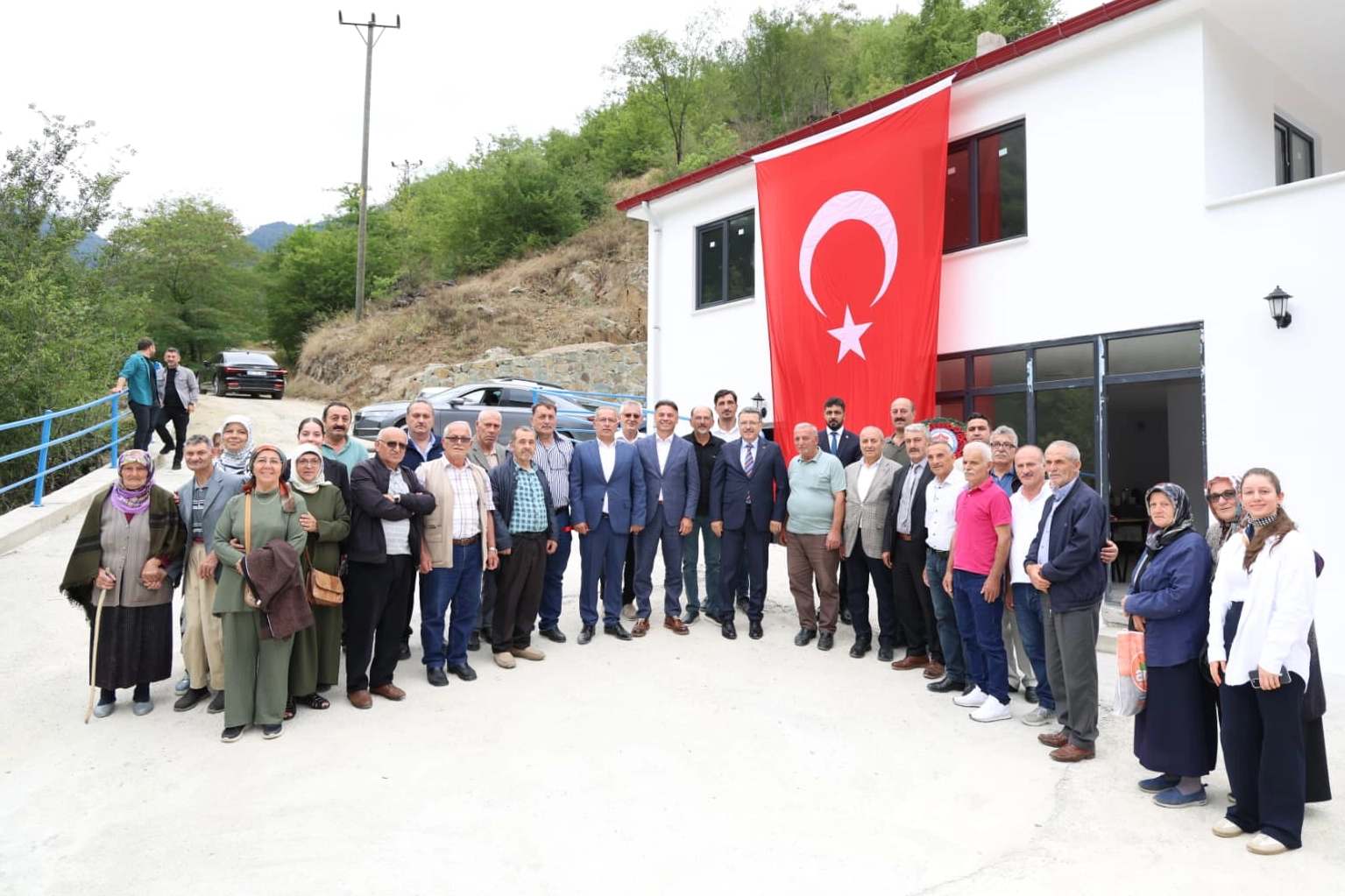 Başkan Genç Maçka'da yayla yolu müjdesi 