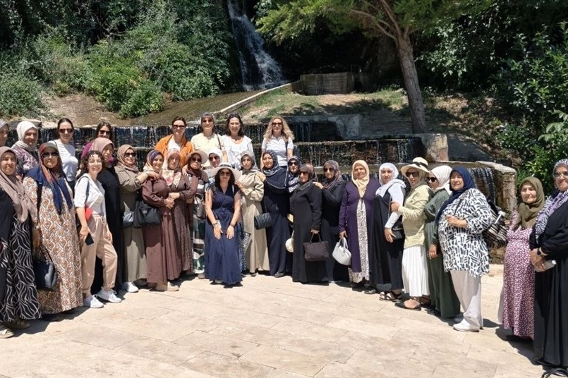 Kursiyer kadınlar doğayı keşfetti 