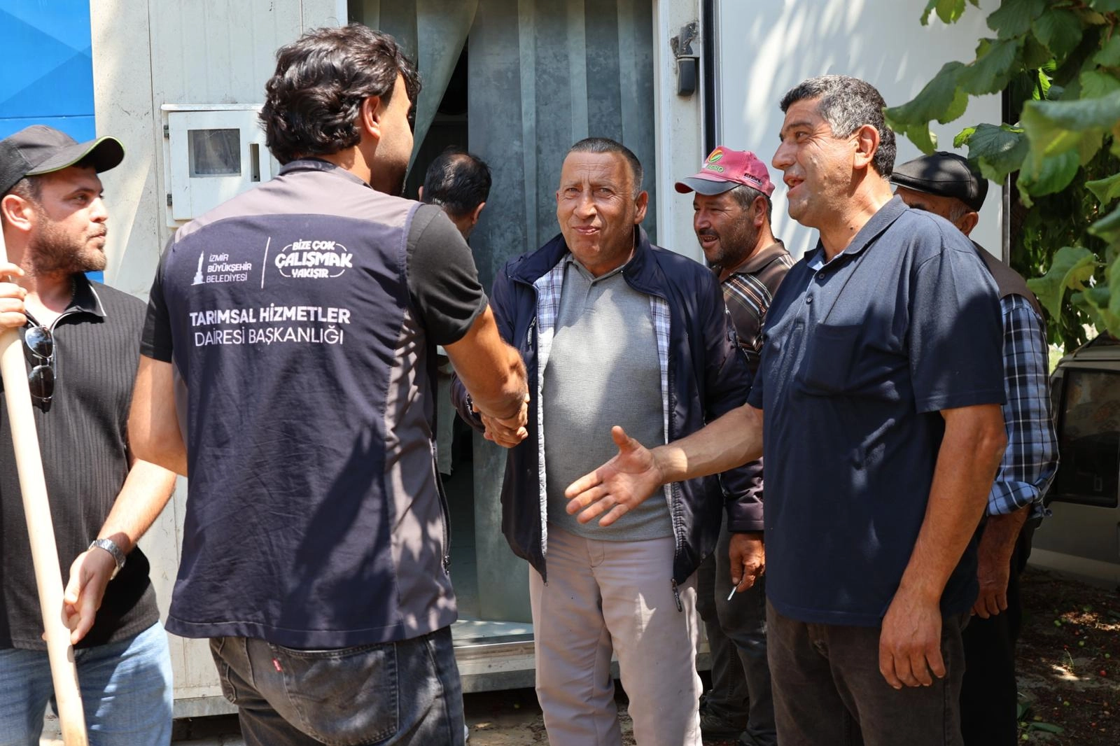 İzmir Büyükşehir tarım üreticisinin imdadına yetişti 
