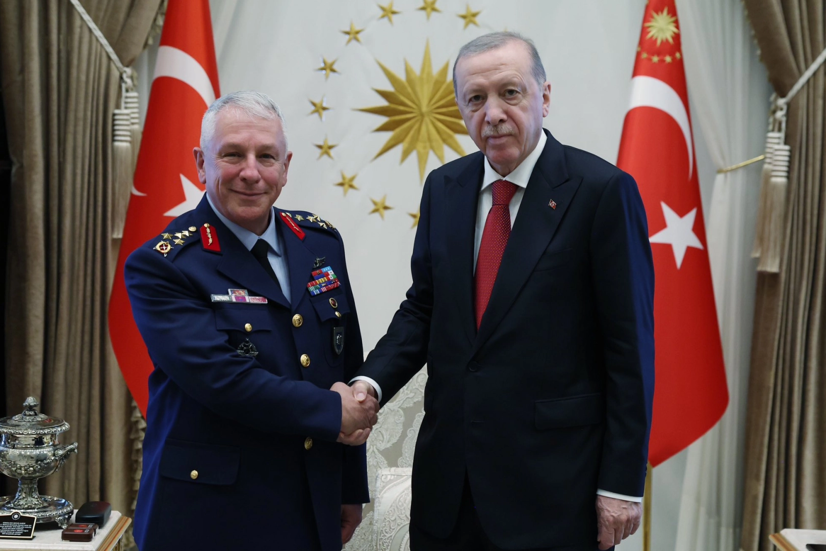 Orgeneral Kadıoğlu'ndan Cumhurbaşkanı Erdoğan'a veda ziyareti 