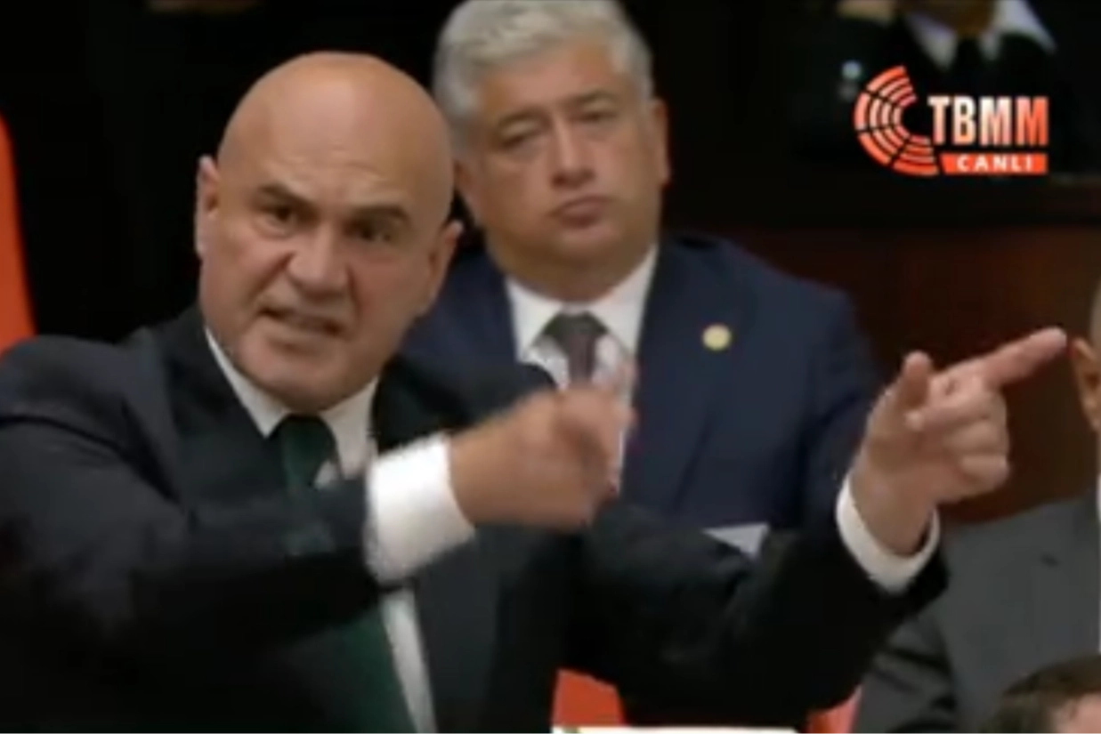Turhan Çömez hakkında 'halkı yanıltıcı bilgiyi yayma' soruşturması 
