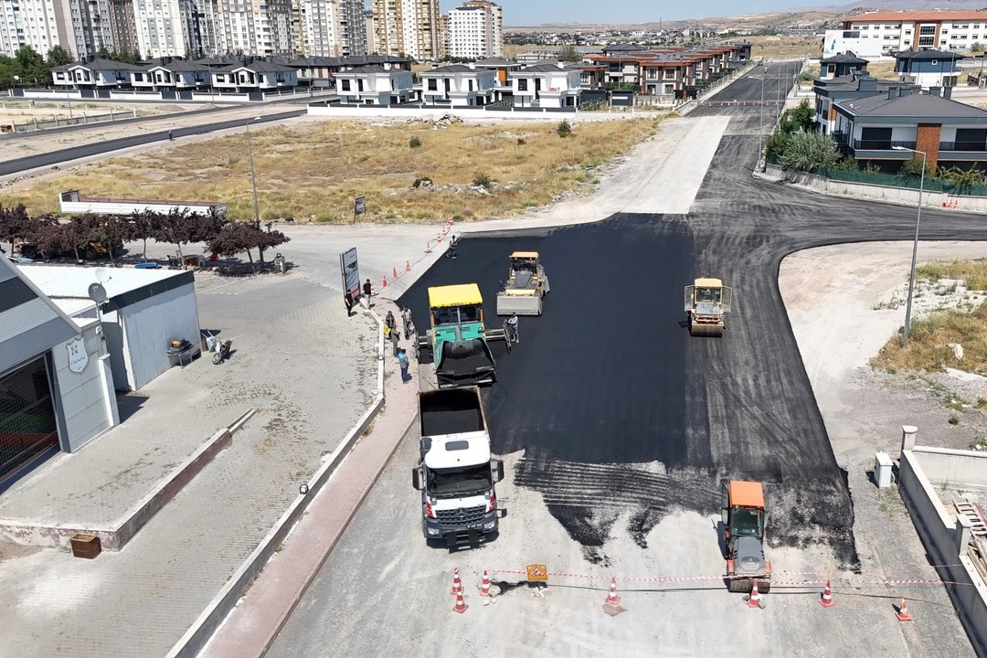 Kayseri Melikgazi'de yeni yollarla konforlu ulaşım 