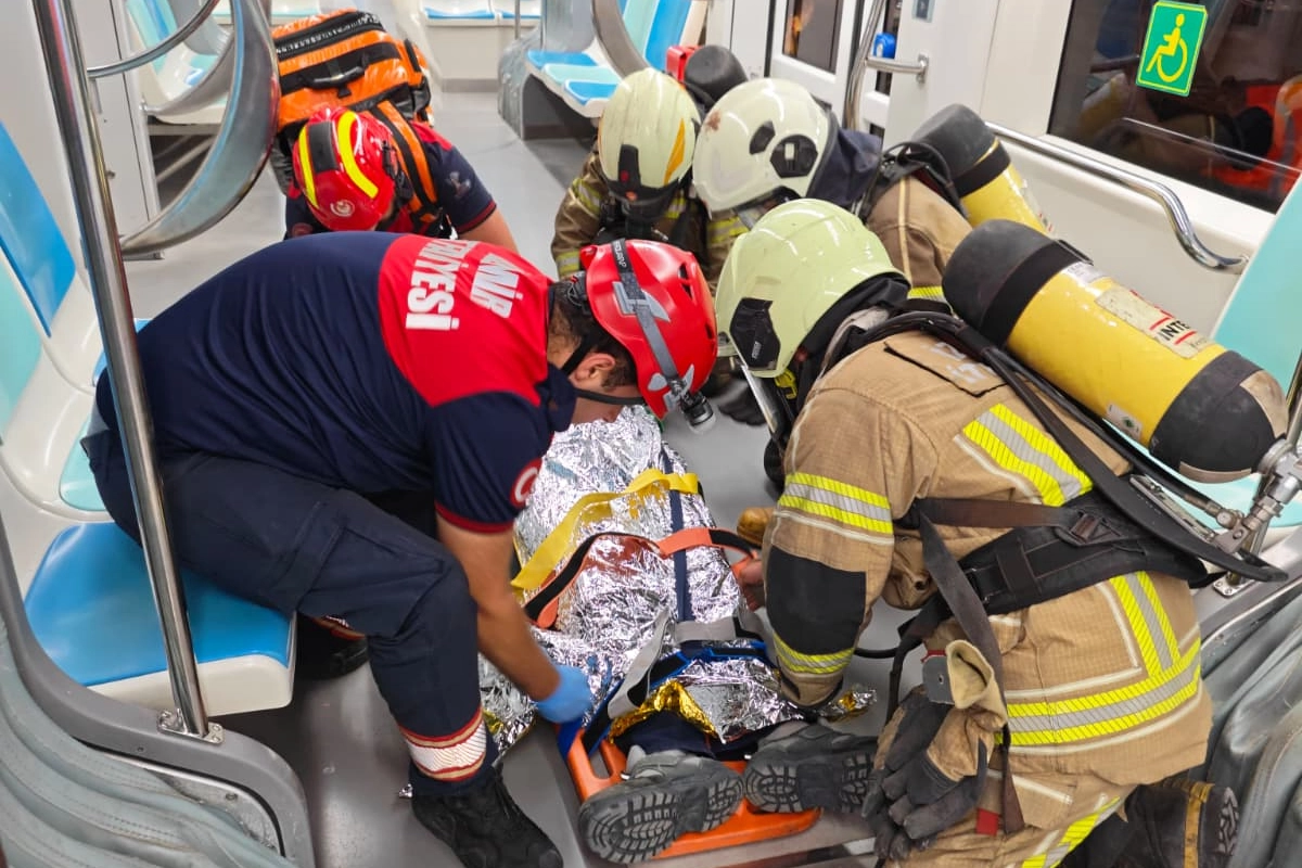 İzmir'de Konak Tramvayı’nda acil durum tatbikatı 