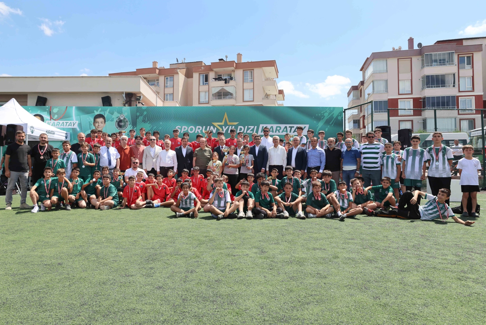 Konya Karatay’da futbol ve dart turnuvalarında şampiyonlar belli oldu 