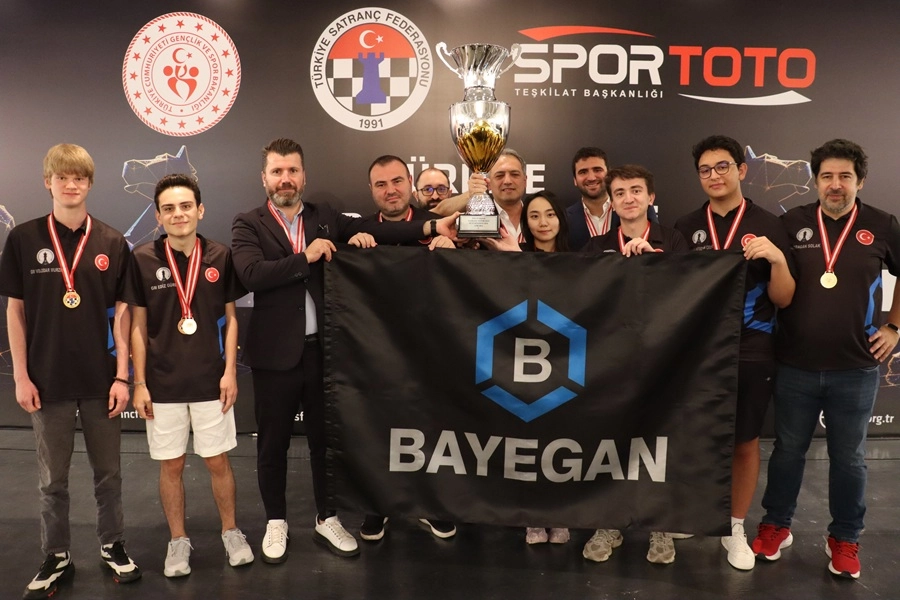 BAYEGAN Pendik Satranç'tan üst üste üçüncü şampiyonluk 