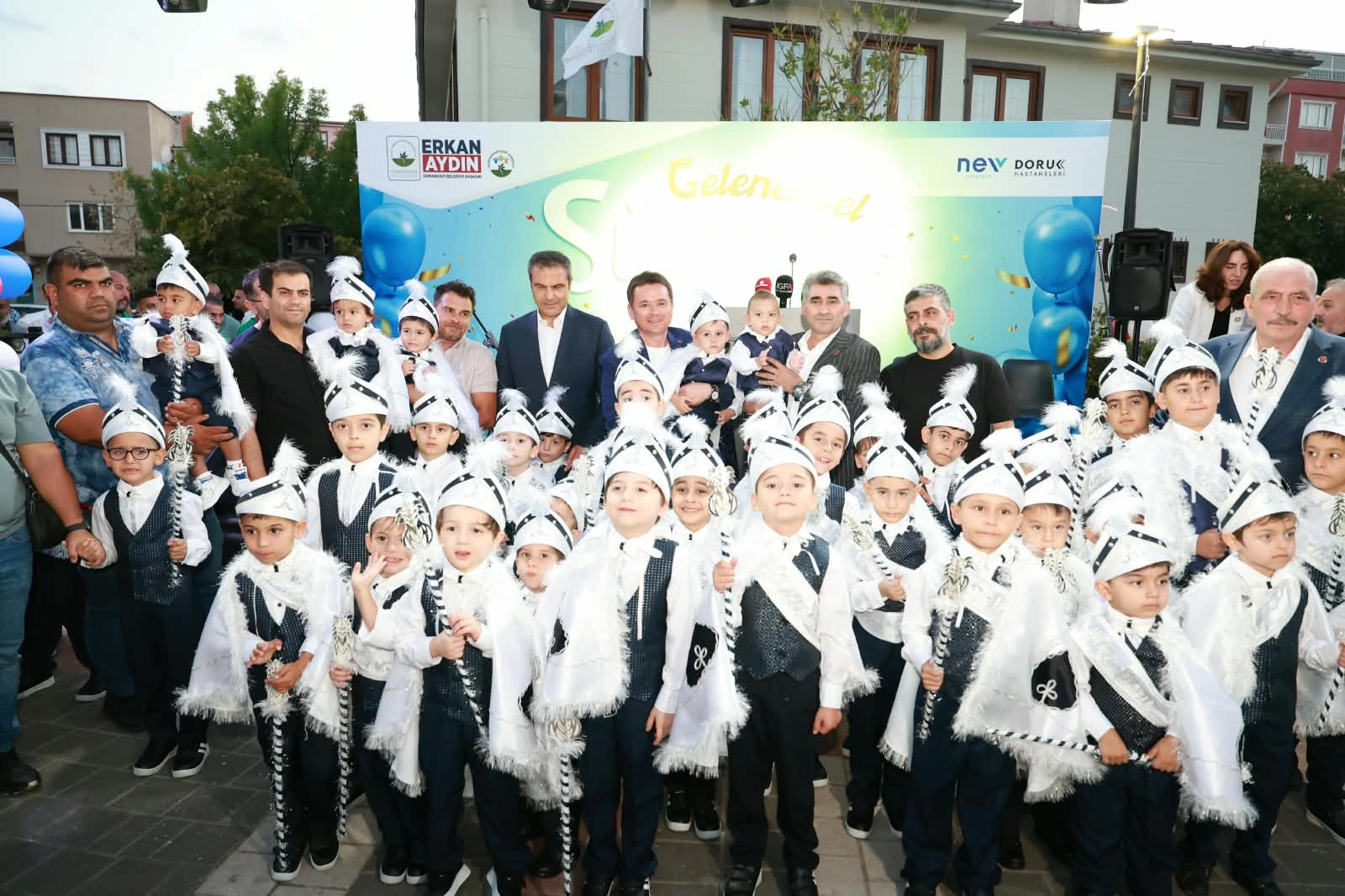 Bursa Osmangazi’de sünnet şöleni coşkusu 