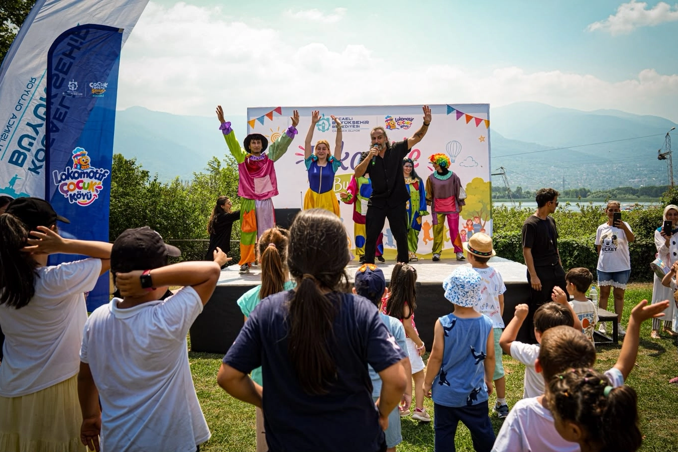 Lokomotif’te çocuklar mutlu, aileler huzurlu 