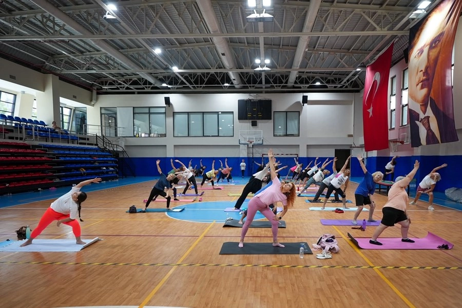 İstanbul Maltepe'de kadınlar için yoga dersleri 