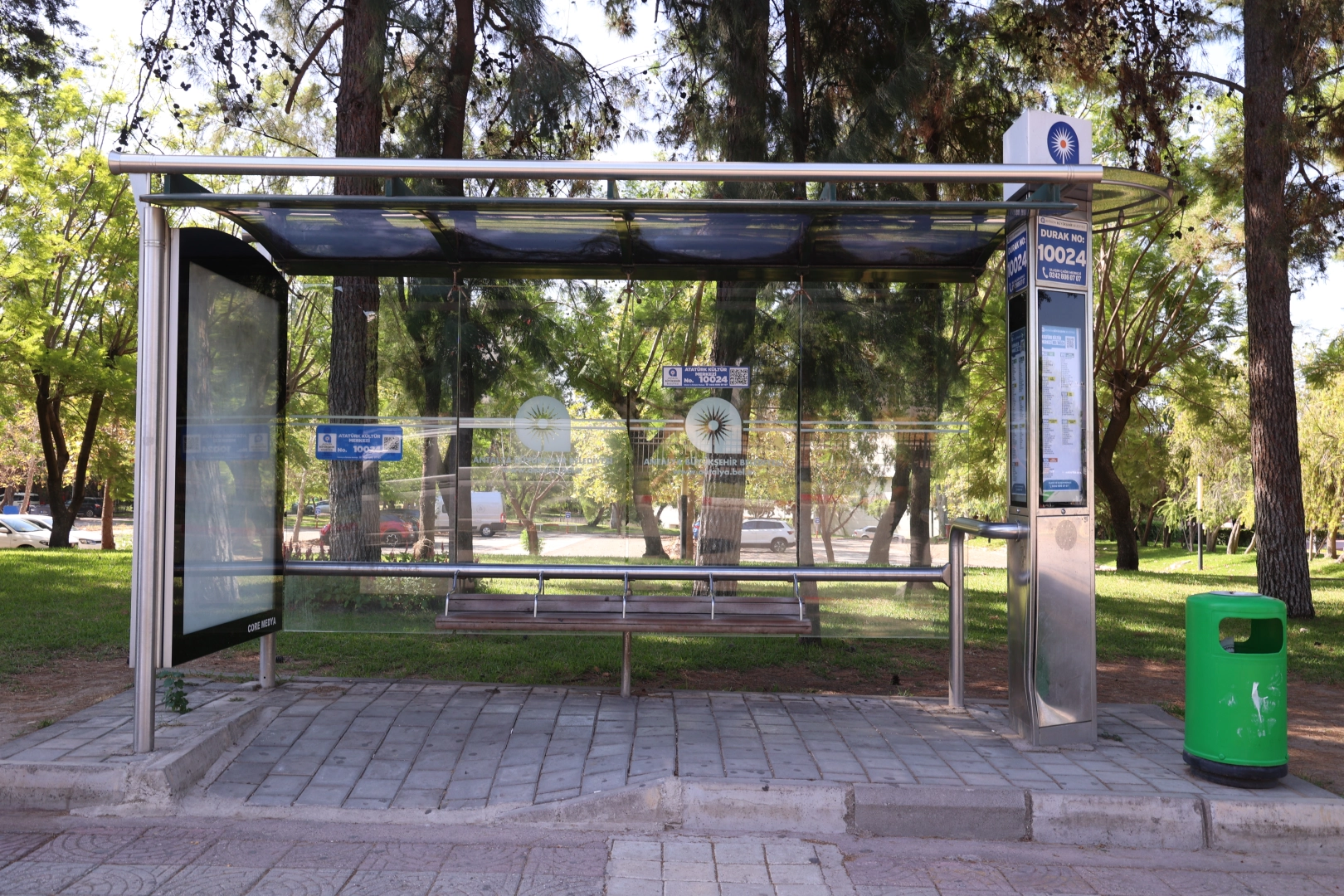 Antalya'da engelli dostu durak sayısı artıyor 