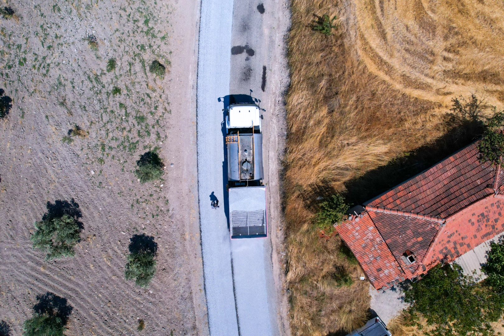 Manisa Soma’da asfalt çalışmaları devam ediyor 