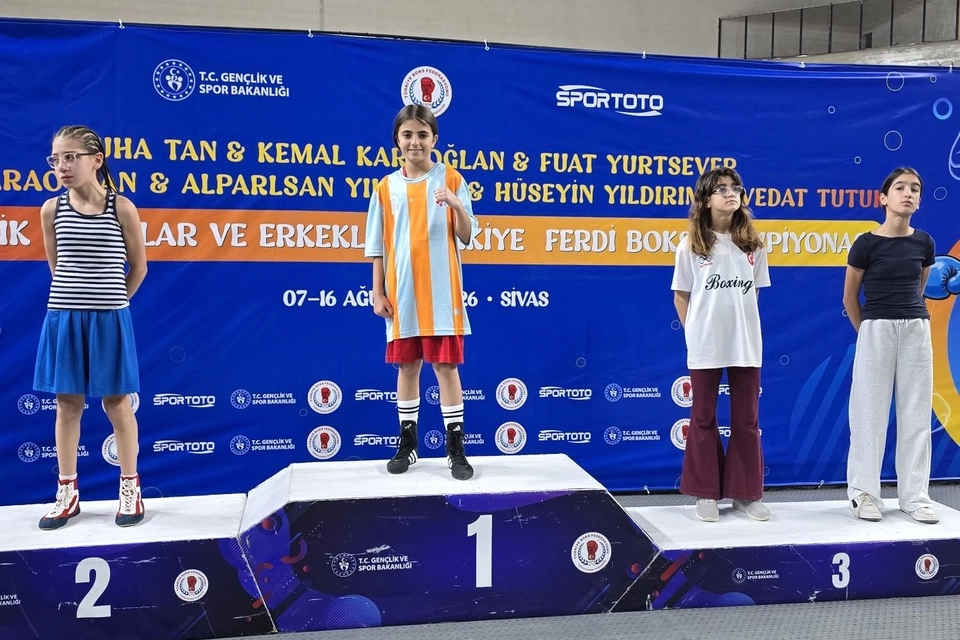 Kayseri Kocasinan'ın gururu Türkiye şampiyonu oldu 