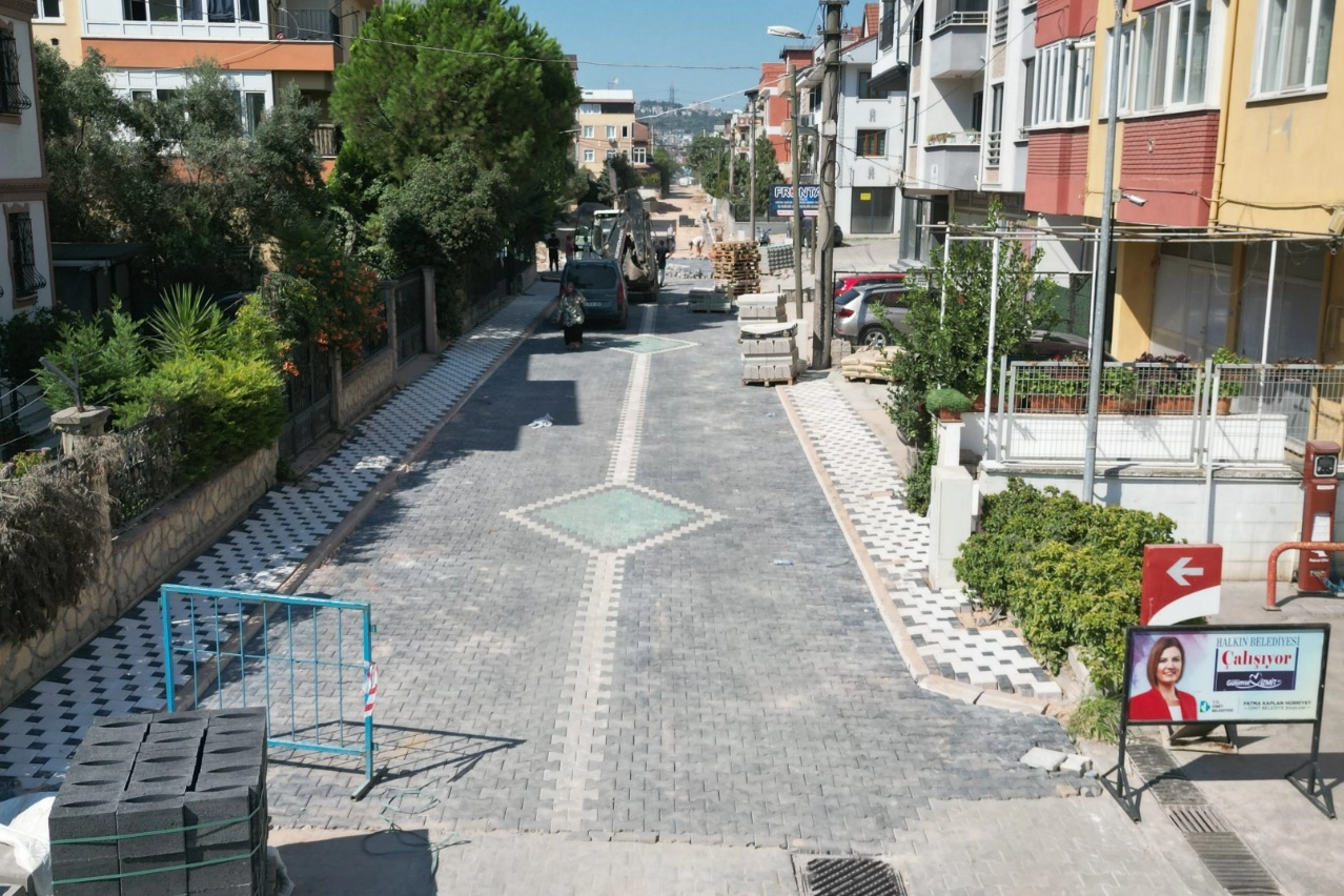 İzmit'te SEDAŞ çalışması ardından yollar yenilendi 