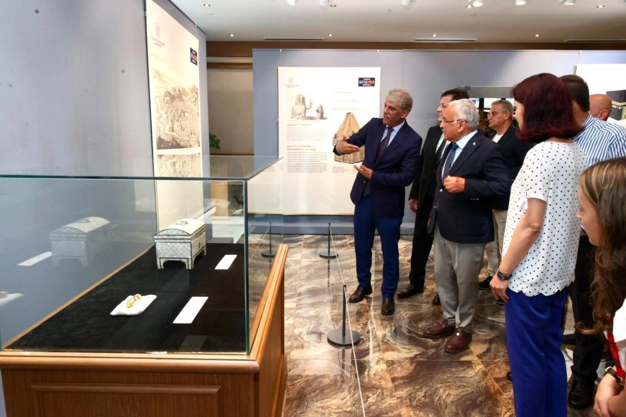 Osmanlı’nın Mukaddes Emanetleri Ordu’da sergileniyor 