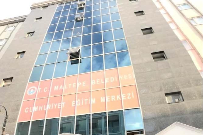 Maltepeli gençler LGS ve YKS’de zirveye koştu 