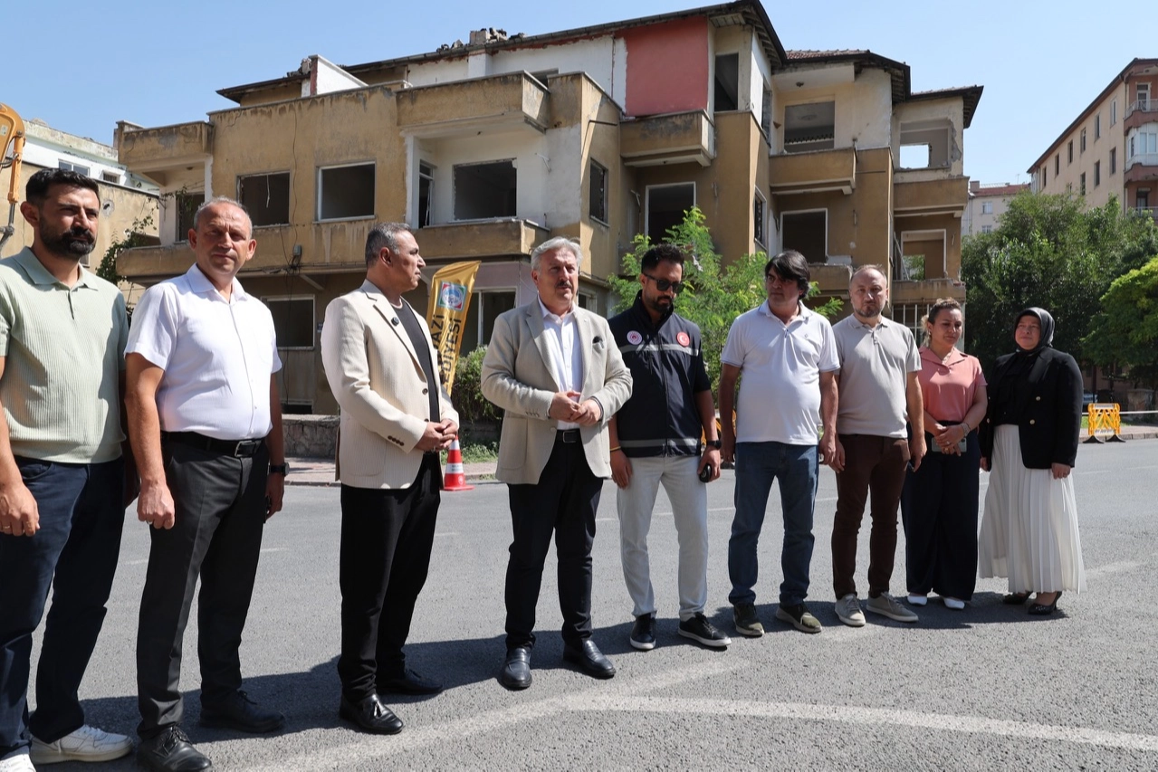 Kayseri Melikgazi'den Aydınlıkevler'de büyük dönüşüm 