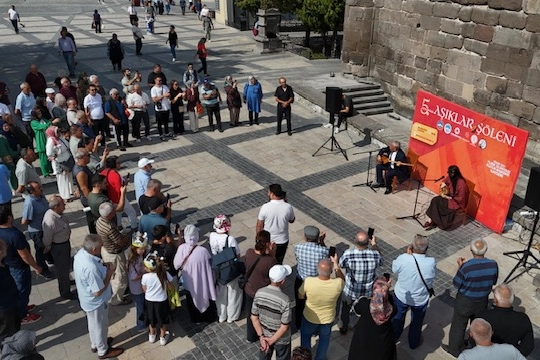 Kayserili âşıklardan sözlü davet 
