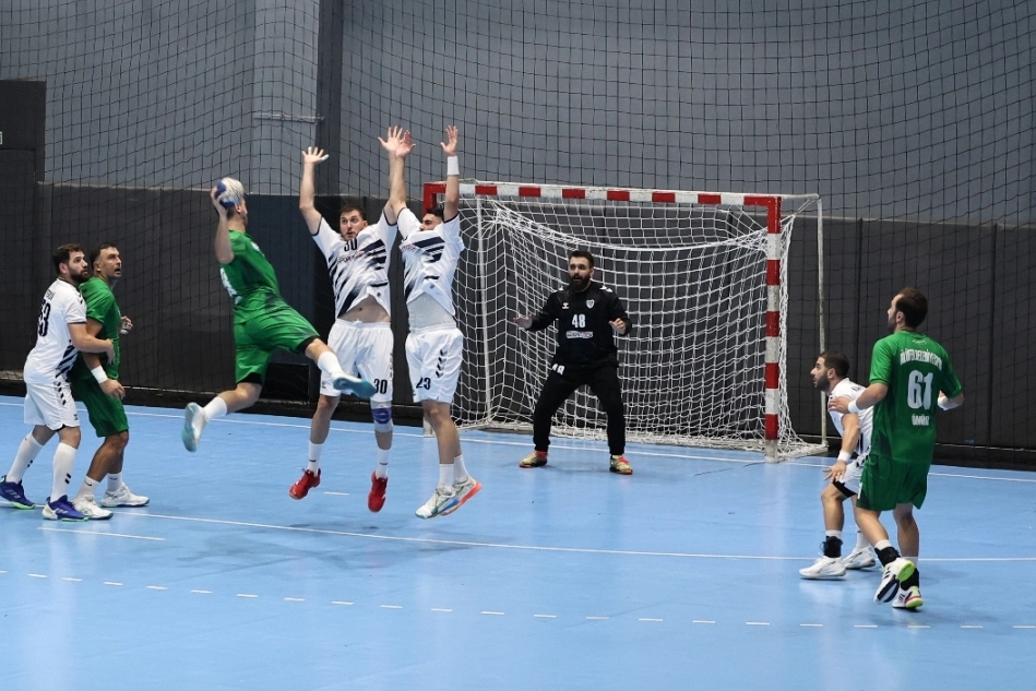 Nilüfer Belediyespor lige galibiyetle başladı 