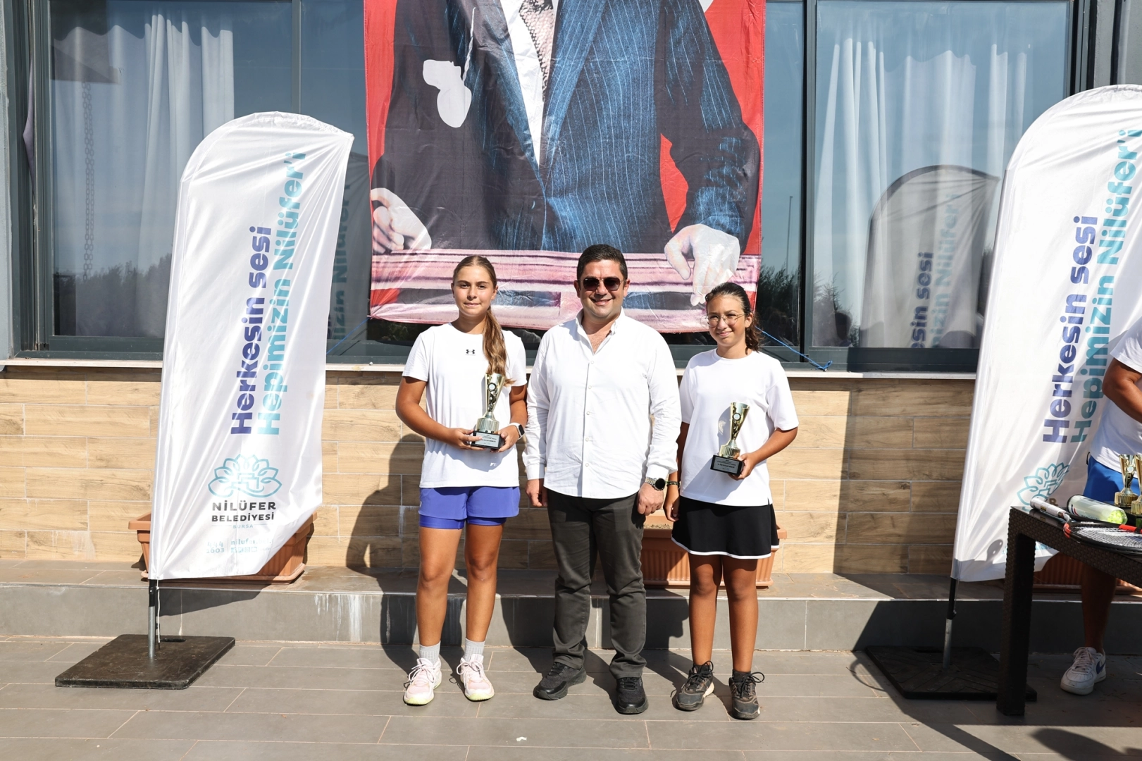 Bursa Nilüfer’de Zafer coşkusu kortlara taşındı 