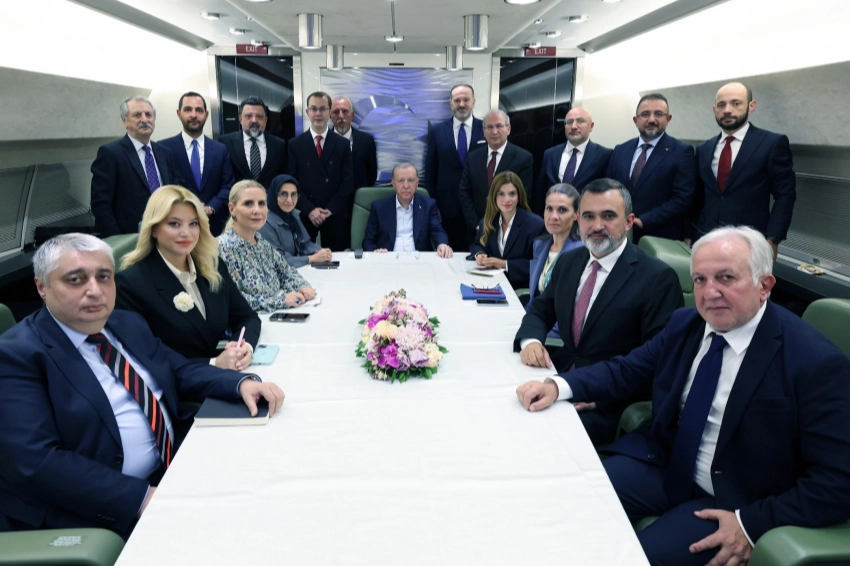 Cumhurbaşkanı Erdoğan: Türkiye, Doğu ile Batı arasında dengeli ilişkiler kurabilen bir ülke 