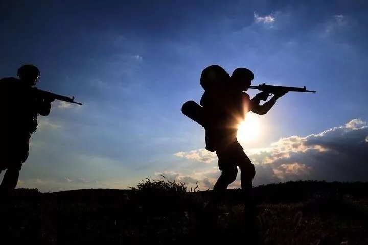 MSB: 3 PKK’lı terörist teslim oldu...Hudutlarda 575 kişi yakalandı 