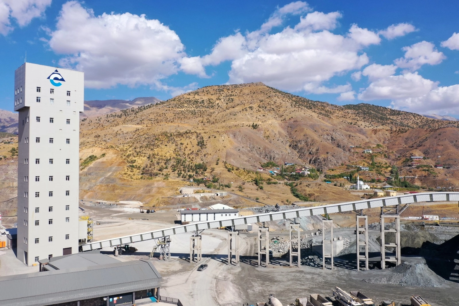 Eti Bakır Siirt’te yerin 669 metre altından 180 milyon dolarlık katkı sağlıyor 