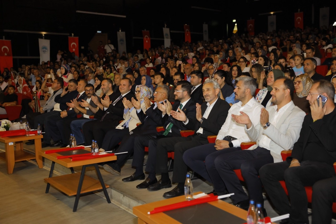Kayseri Büyükşehir Konservatuarında serfifika heyecanı 
