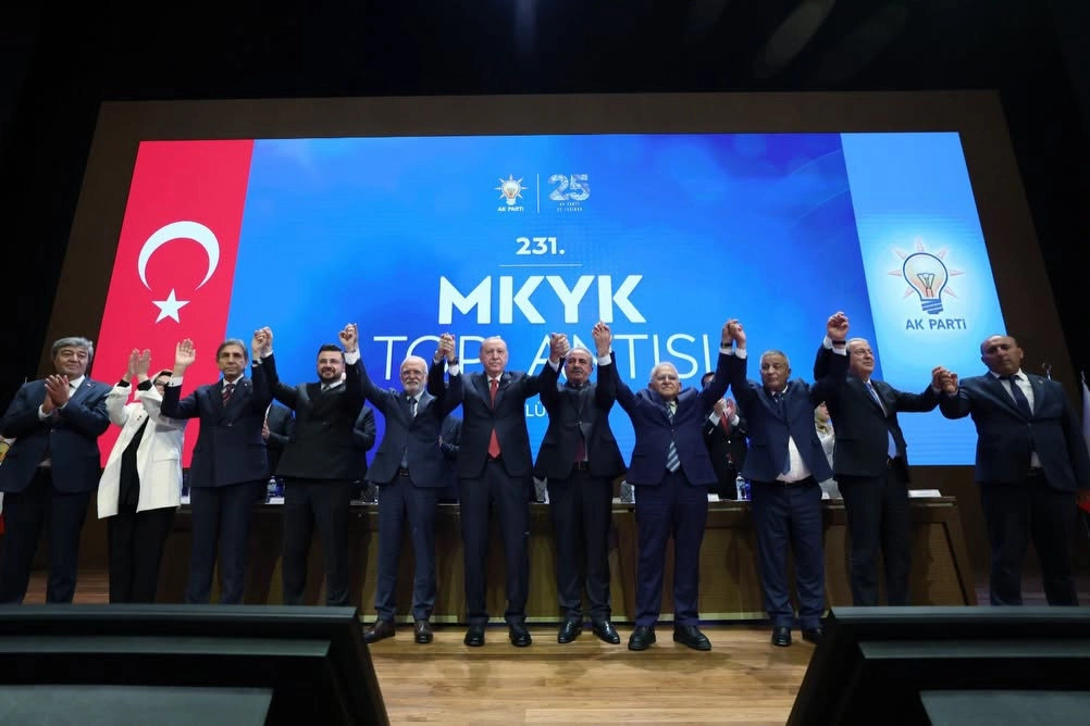 Memduh Büyükkılıç'tan Ankara'da Kayseri için yoğun temas 