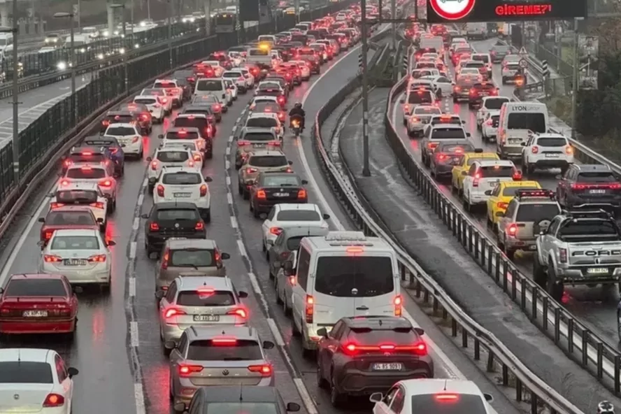 Toplam taşıt sayısı 35 milyona yaklaştı... Ağustos'ta Renault başı çekti 