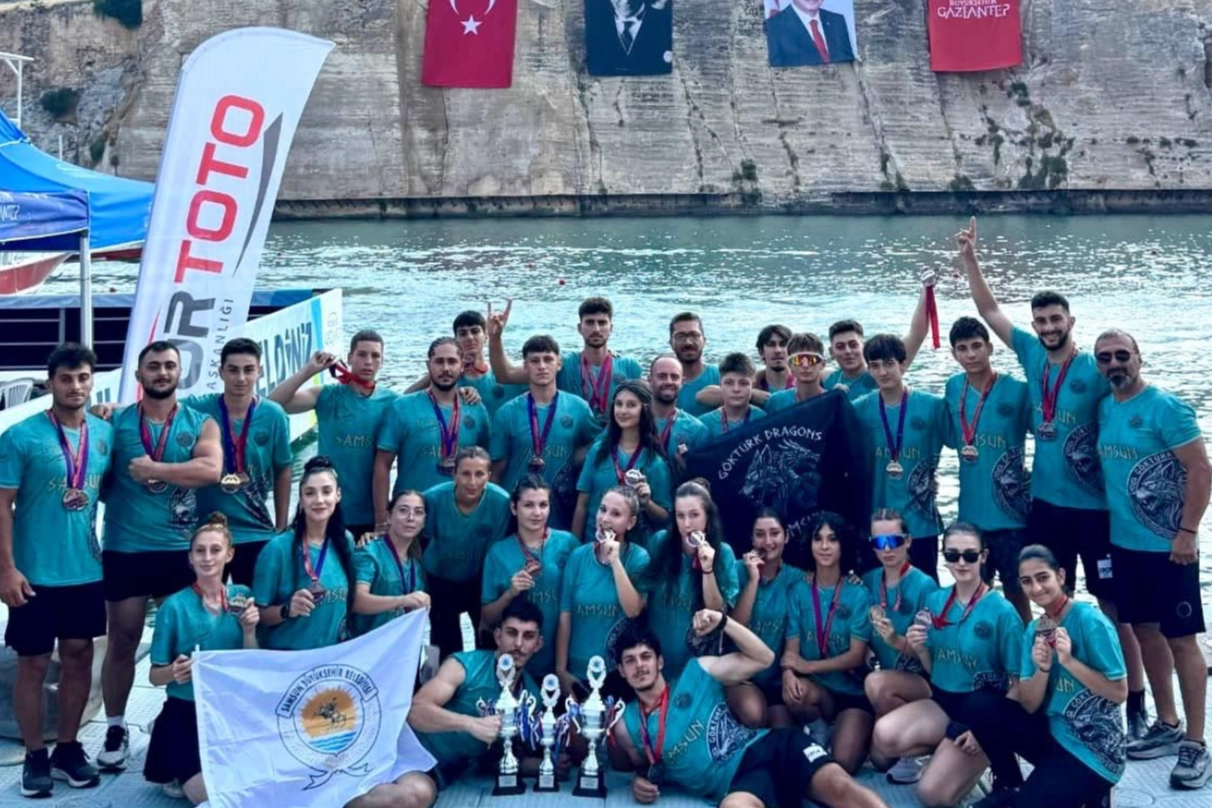 Samsun Büyükşehir sporcuları Dragon Bot’ta 3 kupa kazandı 