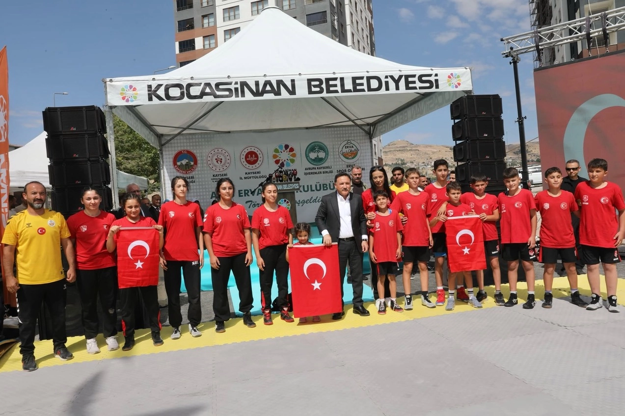 Kayseri Kocasinan'da 75'inci Erva Spor Okulu hizmete açıldı 