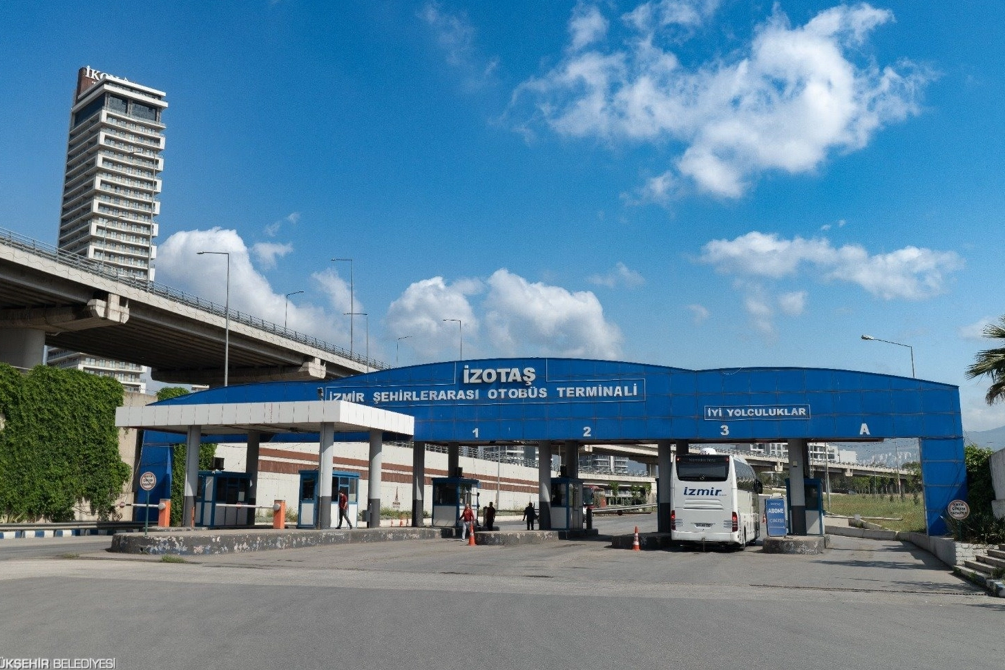 İzmir Otogarı’nda yeni ücret tarifesi belli oldu 