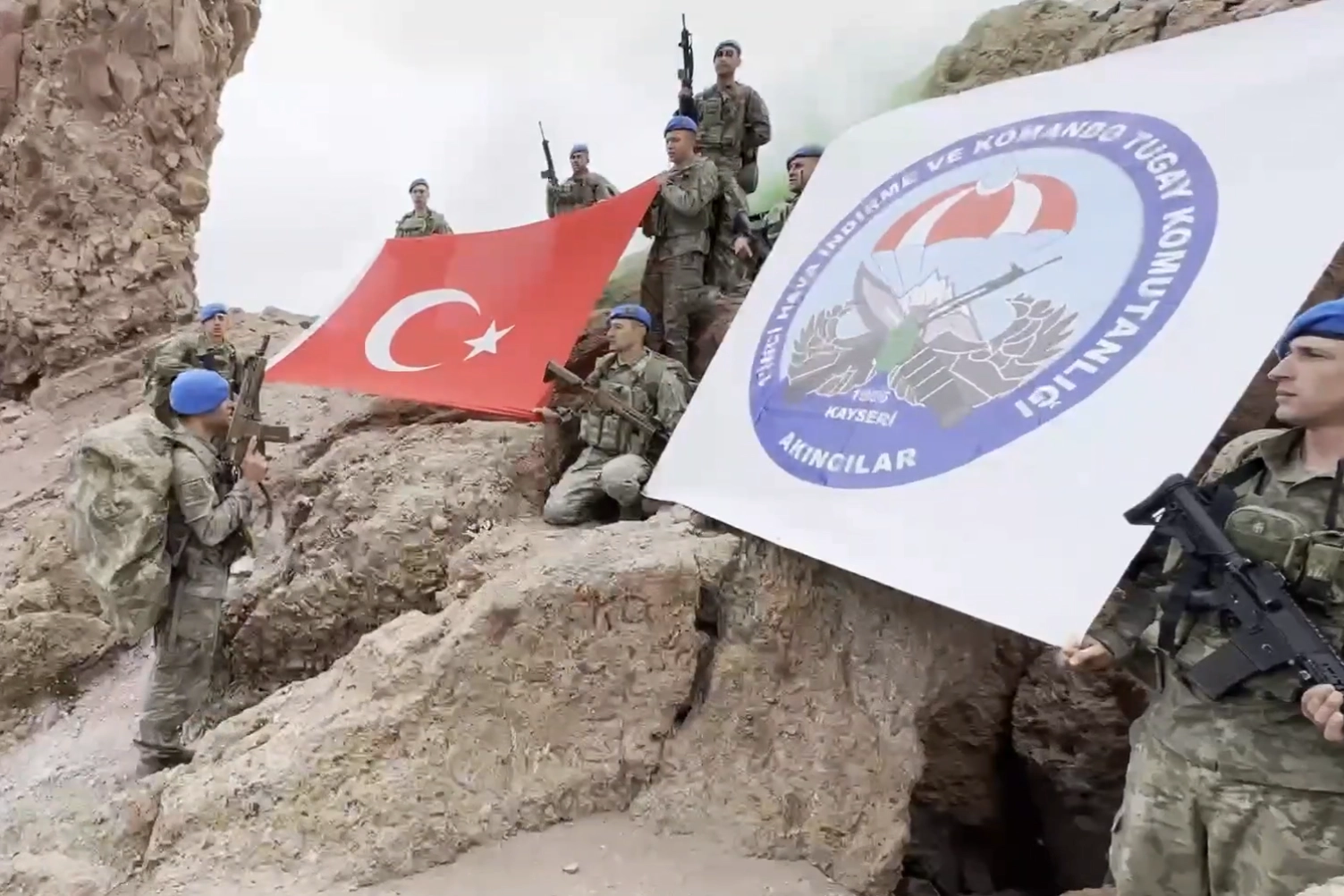 Kahraman komandolar Erciyes’te... Somalili askeri personelle keşif tırmanışı 