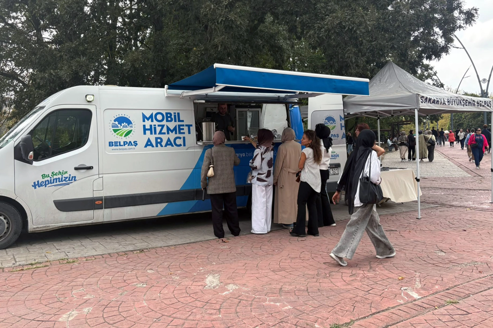 Sakarya'dan üniversitelilere kampüste sıcak karşılama 