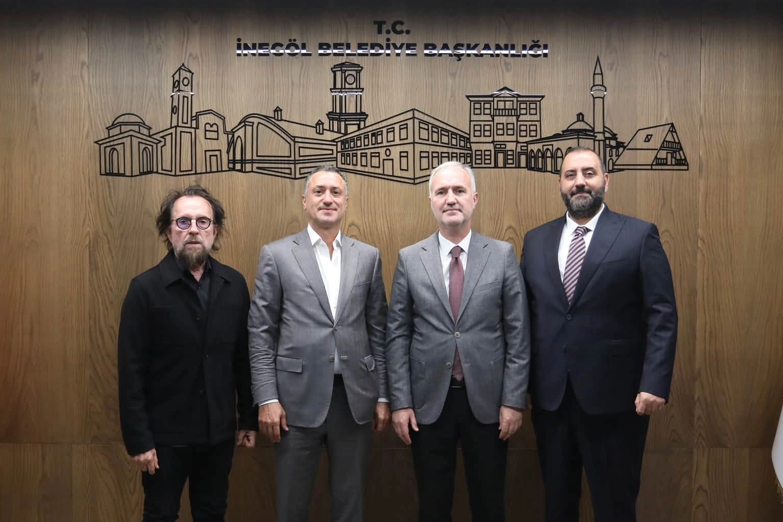 Bursa'da İnegöl İlçe Stadyumu için imzalar atıldı 