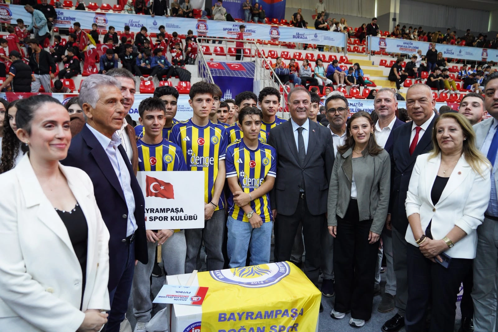 İstanbul Büyükşehir'den amatör spora dev malzeme desteği 