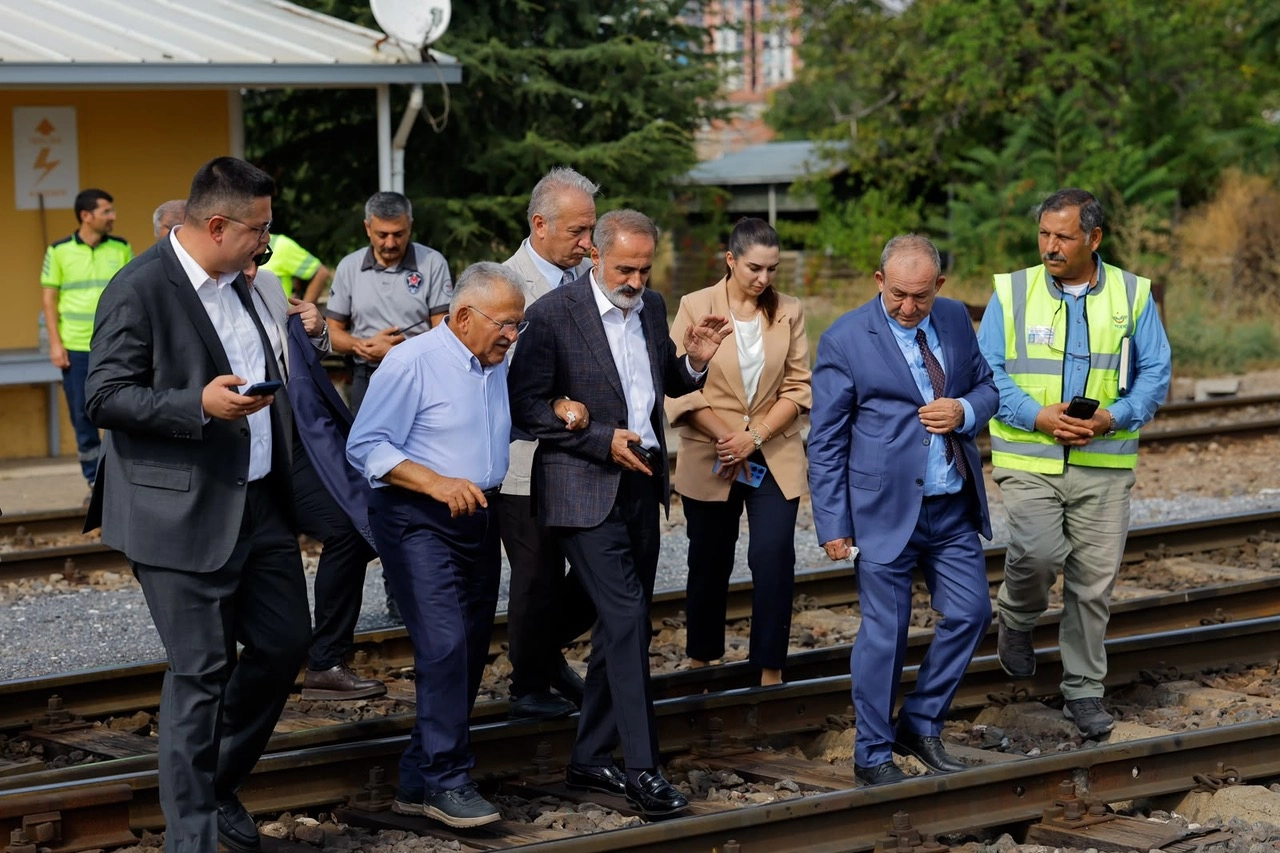 Kayseri'nin ulaşım altyapısı için TCDD ile zirve 