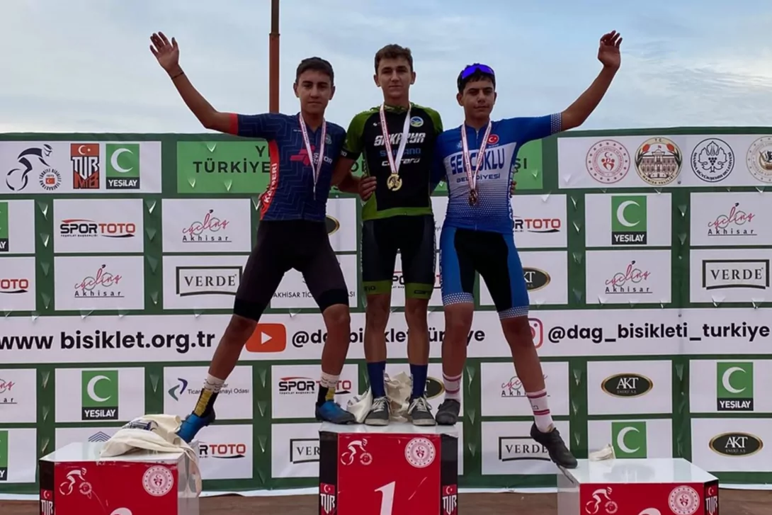 Büyükşehir’in pedalları Türkiye Şampiyonası’nda madalyaları topladı 
