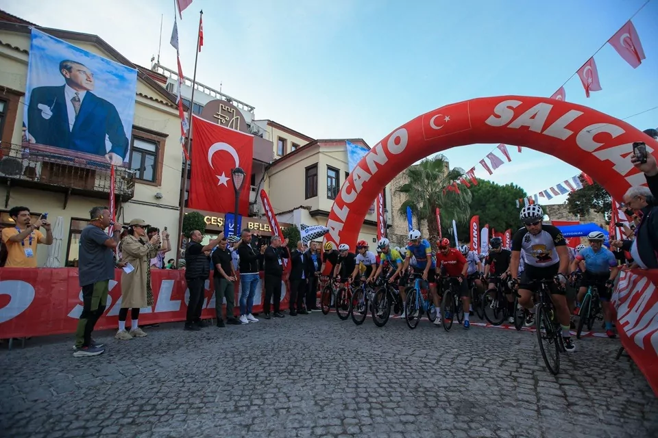 Çeşme’de 10. yıl heyecanı... Binlerce bisikletçi pedal çevirecek 