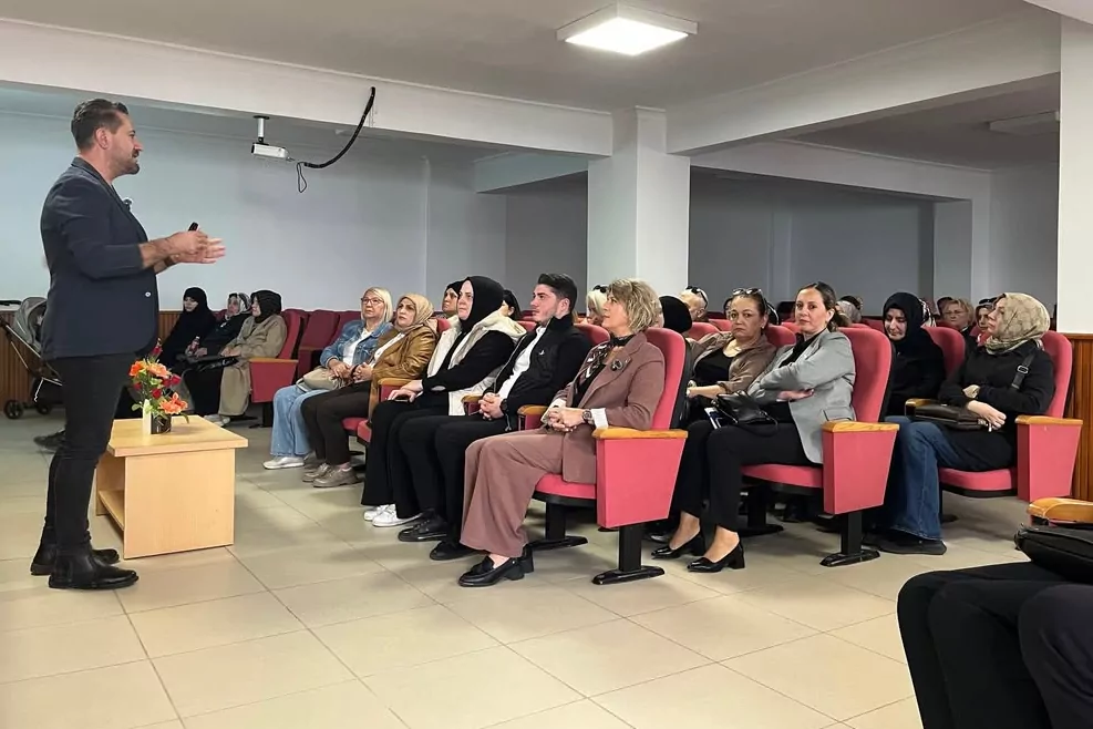 Mudanya’da AK Partili kadınlardan bağımlılıkla mücadele farkındalığı 